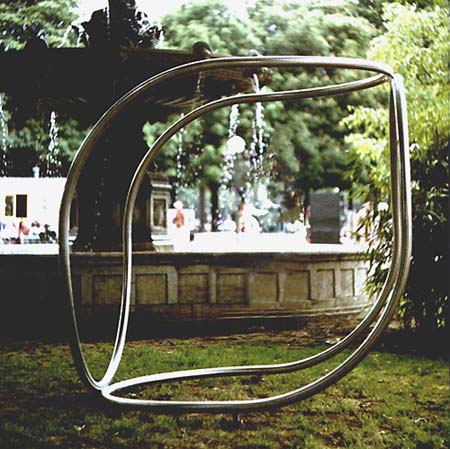 01 Jeune Sculpture, Paris (Jardins des Champs Elisées - Espace Piere Cardin 1980 - 2000 - 2010 exhibitions - the life and work of sculptor Lucien den Arend