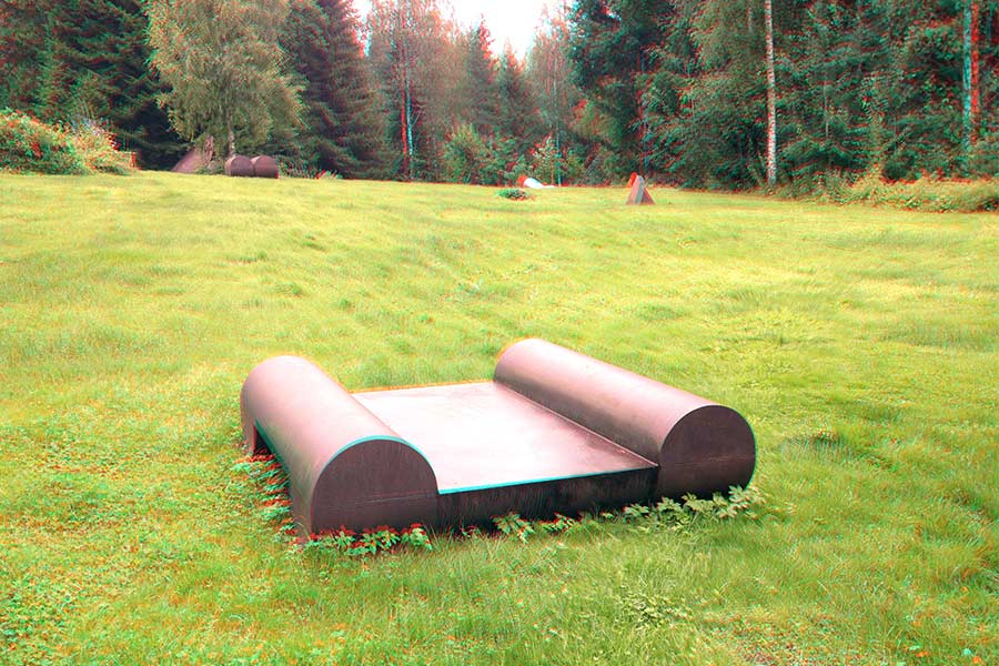 3D anaglyph photo of the cor-ten steel sculpture "Francoise3".