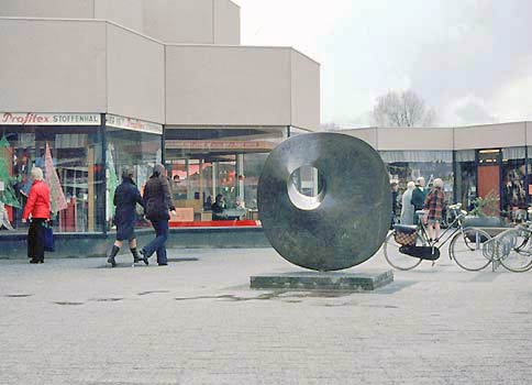 Assen Netherands - sculptures (site specific and public sculpture) in cities in Europe and America by Lucien den Arend - his public sculptures ordered by the city of Assen