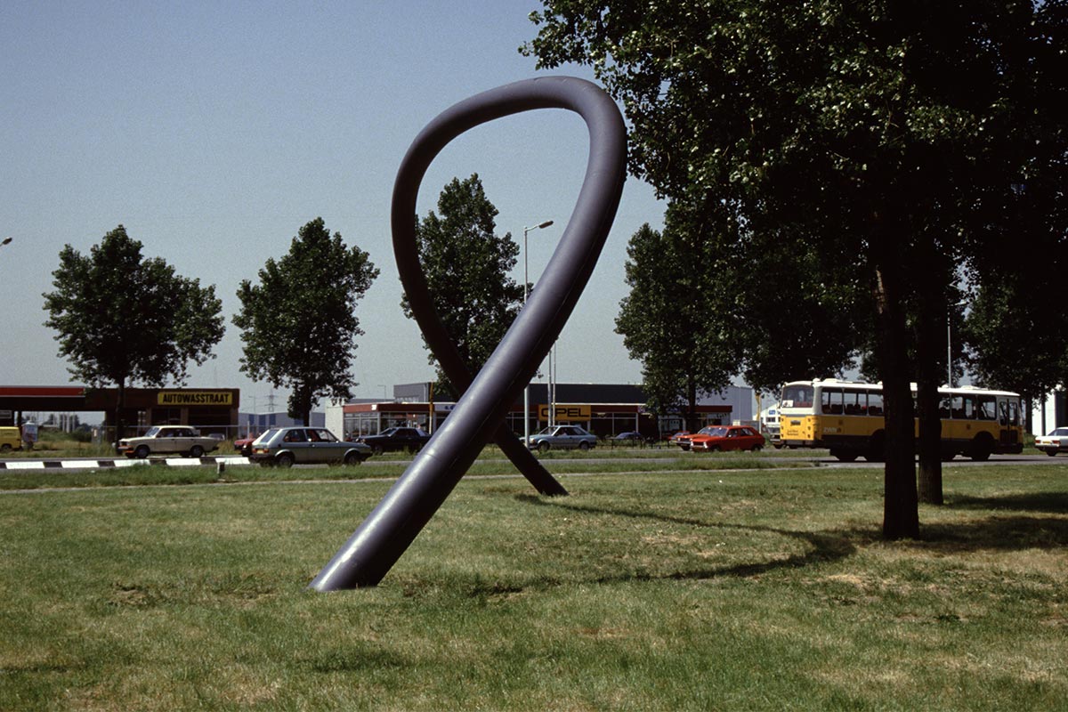 Spijkenisse Holland - sculptures (site specific and public sculpture) in cities in Europe and America by Lucien den Arend - his site specific sculptures ordered by the city of Spijkenisse