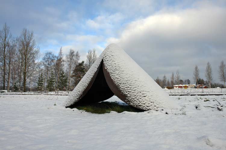 Mikkeli Sculpture Park - Finland public sculpture and the site specific sculptures by Lucien den Arend - his site specific sculptures in the city of Mikkeli