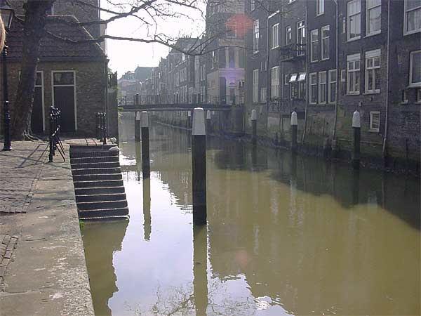 Dordrecht, Voorstraathaven - Pelserbrug.