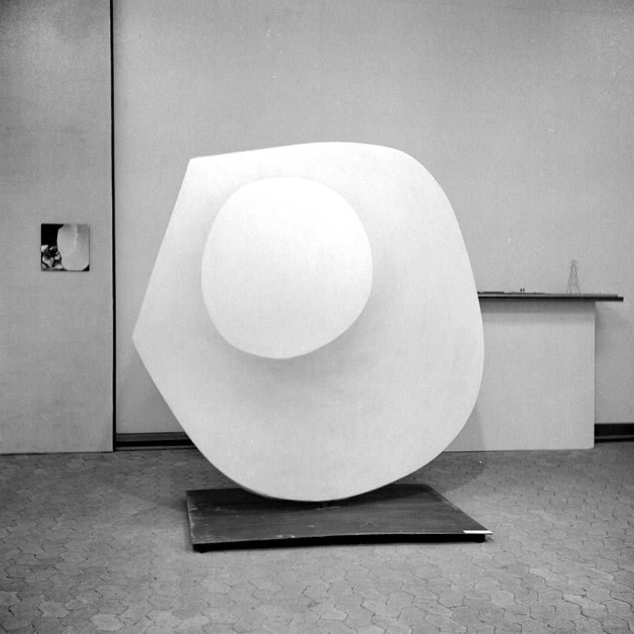 "tien jonge dordtse kunstenaars" Waarheid en Vrede room - Dordrechts Museum - 1972.