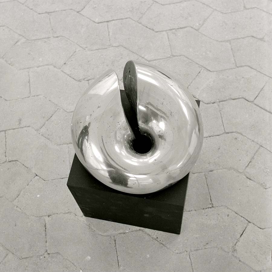 "tien jonge dordtse kunstenaars" Waarheid en Vrede room - Dordrechts Museum - 1972.