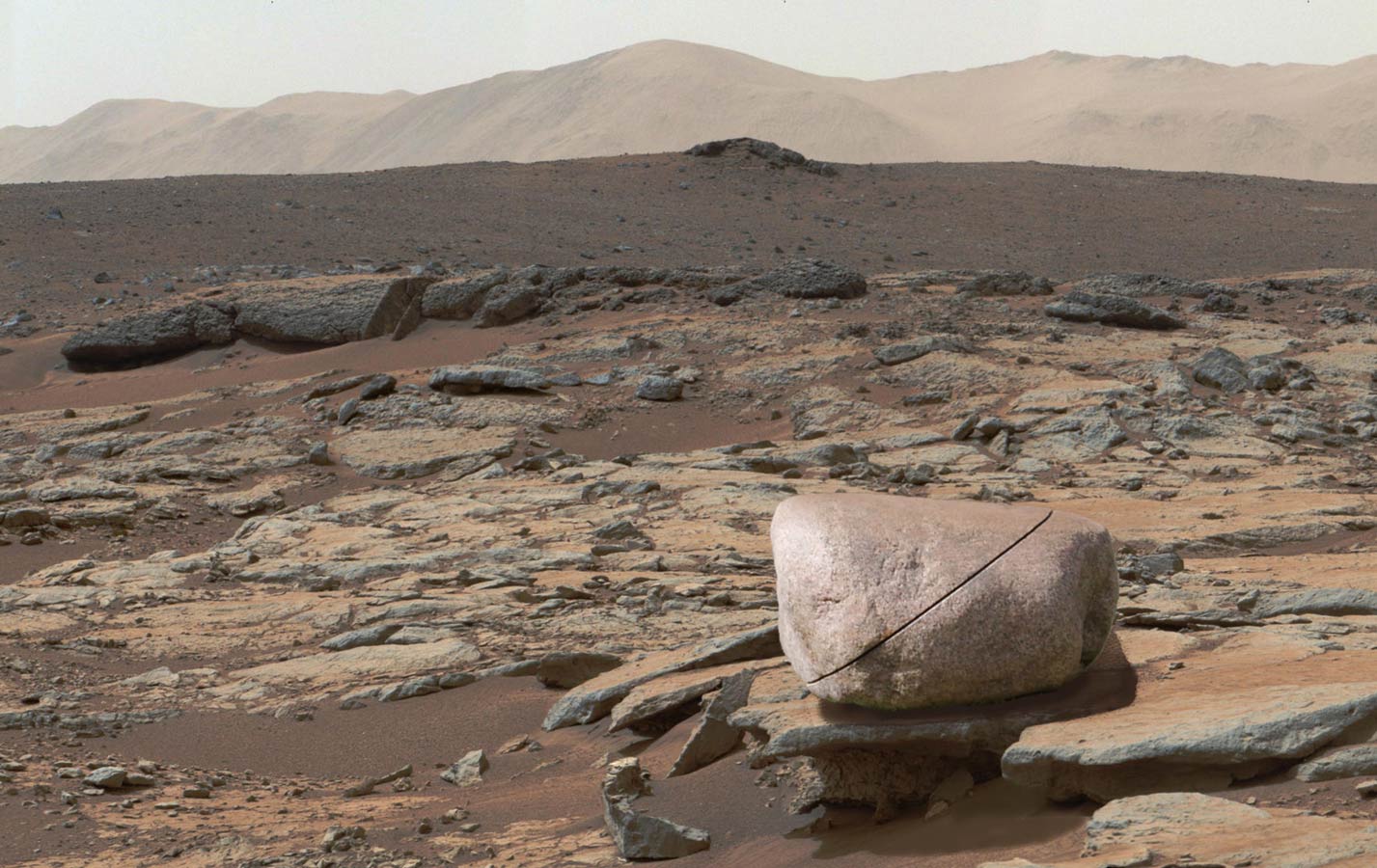 sculpture, "Perpendicular Section" on the Strata at Base of Mount Sharp, Mars