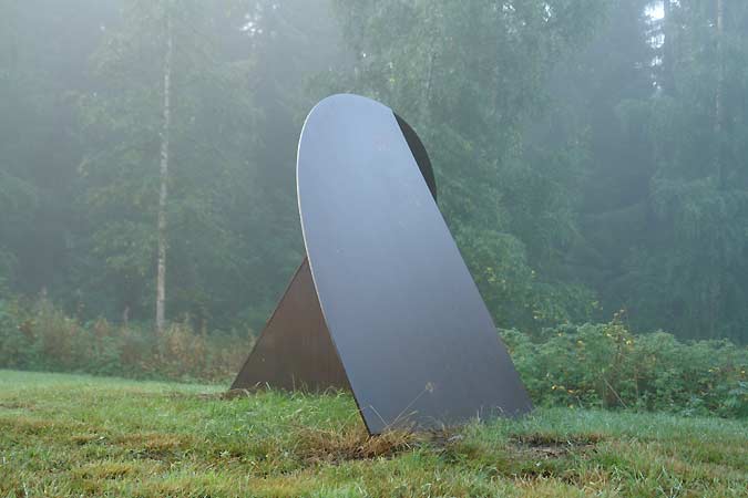 steel sculpture - gothic II - cor-ten steel - exhibited in Rotterdam, Holland