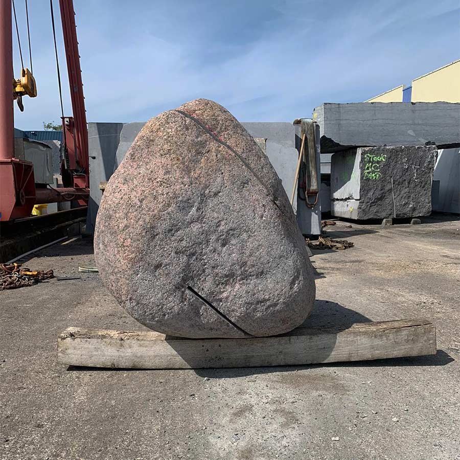 2020 - oblique section, glacial boulder.