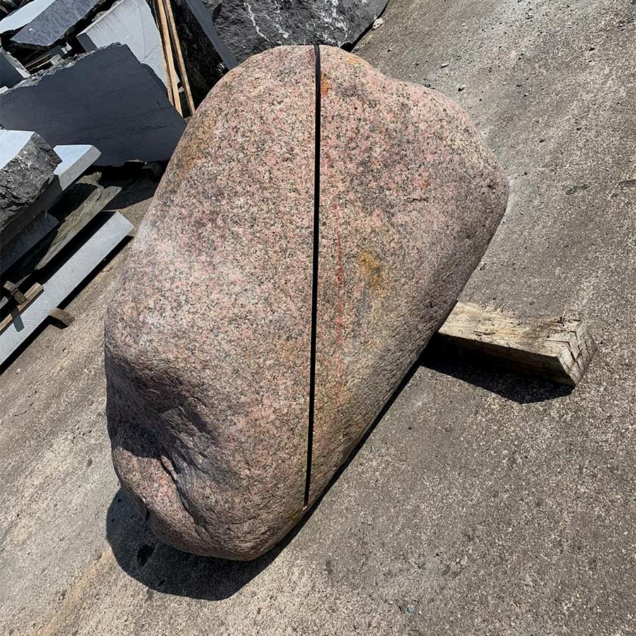 2020 - oblique section, glacial boulder.