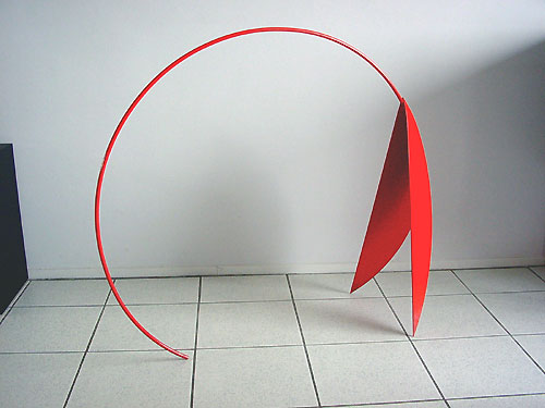 coated red steel sculpture - sculptures by the Dutch and Finnish sculptor Lucien den Arend
